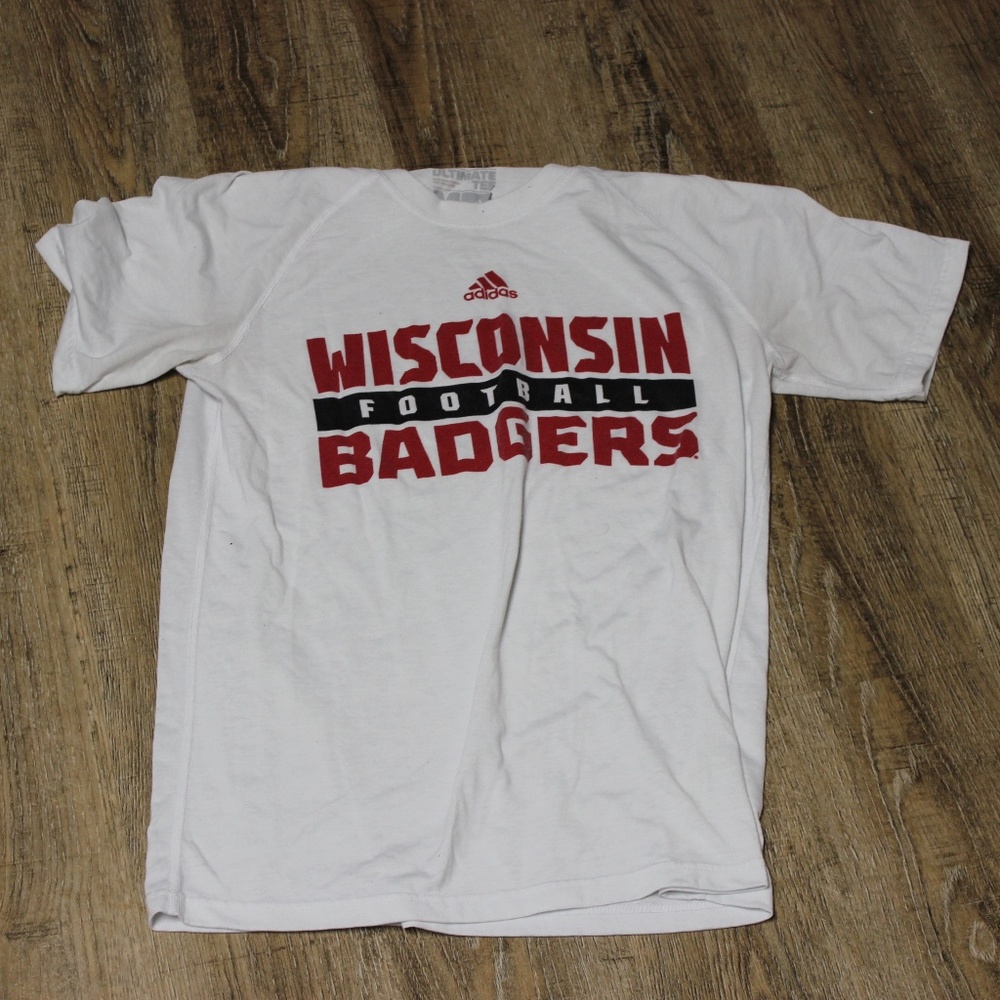 Wisconsin Badgers Football adidas shirt (M)